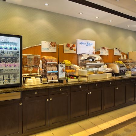 金斯敦智选假日套房酒店 金斯顿 外观 照片